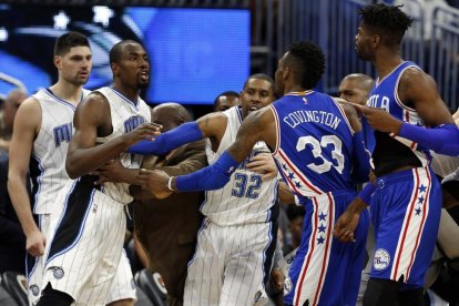 Serge Ibaka, durante el incidente.-KIM SPELLMAN