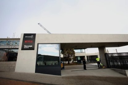 Imagen de los estudios de Netflix en el campus del Grupo Secuoya, en Tres Cantos (Madrid).-DAVID CASTRO