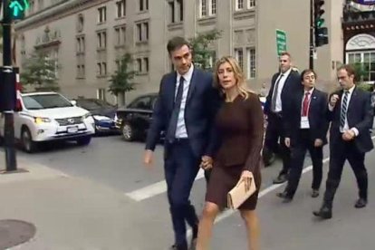 Begoña Gómez, esposa del jefe del Gobierno, Pedro Sánchez, tendrá una agenda propia durante su estancia en Nueva York acompañando a su marido, que incluye su asistencia a una recepción de Melania Trump a las cónyuges de líderes que asisten a la Asamblea G-ATLAS VÍDEO