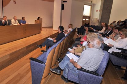 Asistentes a la asamblea de la UGAM-V.G.