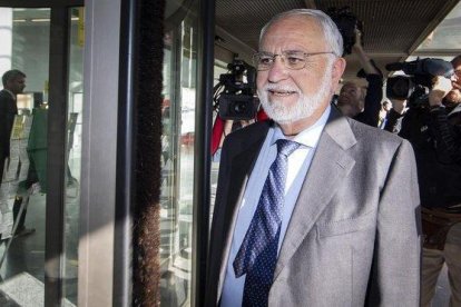 El exvicepresidente del Gobierno Valenciano Juan Cotino declara como investigado por la visita del Papa a Valencia.-MIGUEL LORENZO