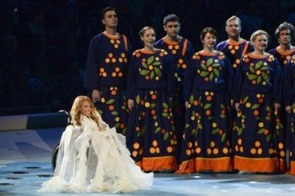 La cantante Yulia Samoylova, representante de Rusia en el Festival de Eurovisión, en el 2014, durante su actuación en la ceremonia de apertura de los Juegos Paralímpicos de Sochi, en el 2014.-Ekaterina Lyzlova