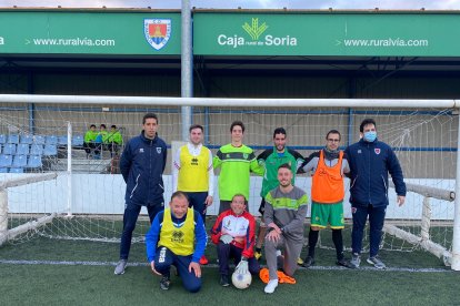 El equipo del Numancia que participa en el programa de fútbol inclusivo + QUE GOLES. CD Numancia