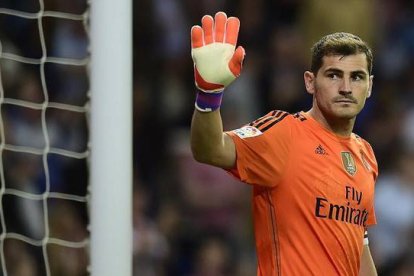 Iker Casillas, en su último partido con la camiseta del Madrid en el Bernabéu, contra el Getafe el pasado 23 de mayo.-Foto: AFP / PIERRE-PHILIPPE MARCOU