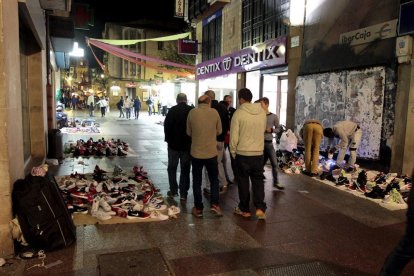 Puestos de venta durante las fiestas de San Juan de 2017.-HDS