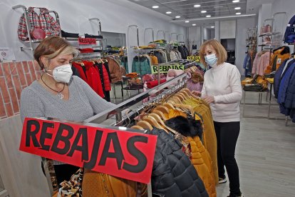 Rebajas en el centro de Soria. - Mario Tejedor