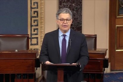 El senador demócrata Al Franken, que ha dimitido tras aparecer testimonios que le acusaban de acoso sexual.-/ HANDOUT