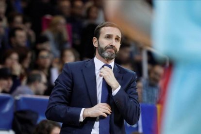 El técnico del Barça, Sito Alonso, el pasado domingo en el partido de Liga Endesa en Andorra-FERNANDO GALINDO (EFE)