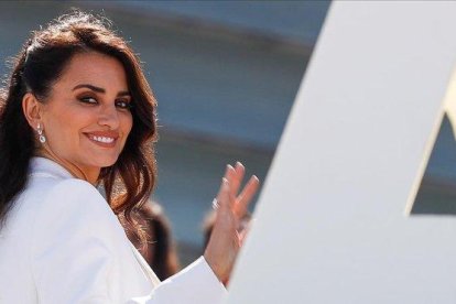 Penélope Cruz, en San Sebastián.-EFE / JAVIER ETXEZARRETA