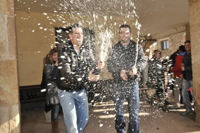 Celebración de un premio de la Lotería de Navidad en 2012. HDS