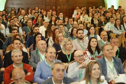 Participantes en la convención.-HDS