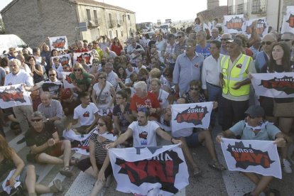 Acción de protesta en Villaciervos.-LUIS ÁNGEL TEJEDOR