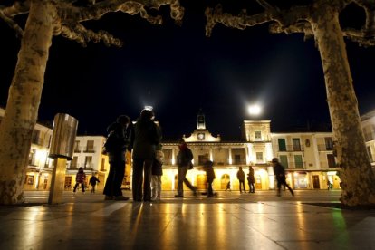 Animación en la plaza Mayor de El Burgo de Osma. HDS