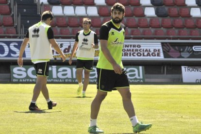 Villalibre será el delantero del Numancia por el que apueste Arrasate ante el UCAM Murcia-Valentín Guisande