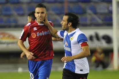 Julio Álvarez es una de las bajas del Numancia para el partido ante el Mirandés. / DIEGO MAYOR-