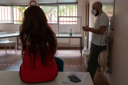 Daniel Cembreno y Marisa Gil, psicólogos de El Puente Salud Mental de Valladolid. ICAL