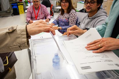 Jornada electoral del 28M en Soria. MARIO TEJEDOR