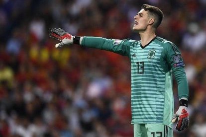 Kepa, durante el partido contra Suecia en el Santiago Bernabéu.-AFP / ÓSCAR DEL POZO