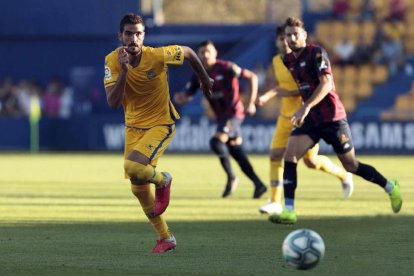 Bernardo Cruz en el partido de la octava jornada en el que el Alcorcón recibía al Extremadura.-LaLiga
