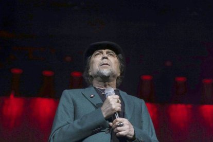 Joaquín Sabina, durante el concierto en Madrid.-Foto: KIKO HUESCA / EFE