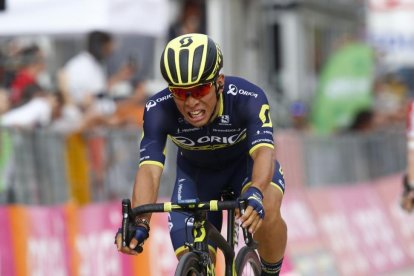 La cara de rabia de Caleb Ewan tras ganar el esprint del Giro.-LUK BENIES / AFP