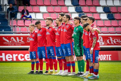 El Numancia también estará pendiente este sábado de otros siete campos en los que está en juego la permanencia. MARIO TEJEDOR