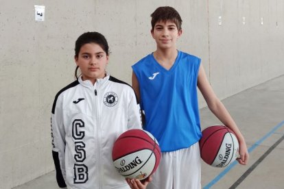 Tamar Martínez y Jorge Gil, los dos representantes del CSB en la concentración de Béjar. HDS