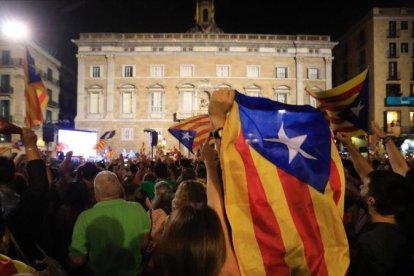 La plaza de Sant Jaume, el 27 de octubre del 2017, día de la DUI.-FERRAN NADEU