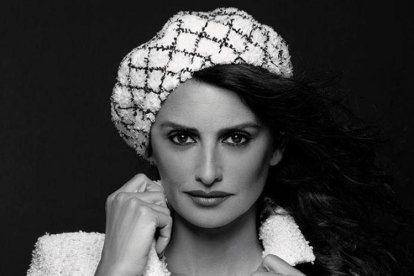 Penélope Cruz, para Chanel.-KARL LAGERFLED