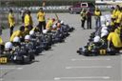 Los karts preparados para una salida.-EL PERIÓDICO