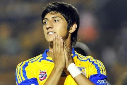 Alan Pulido durante un partido con Tigres en el Apertura de 2012-EFE