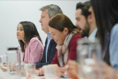 Inés Arrimadas junto a otros miembros de la dirección de Ciudadanos.-JOSE LUIS ROCA