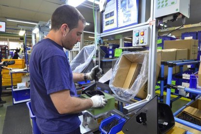 Un empleado en una empresa.-ALVARO MARTÍNEZ