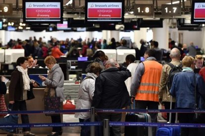 Aspecto del vestíbulo de salida del aeropuerto del aeropuerto de Zaventem.-AFP / ERIC LALMAND