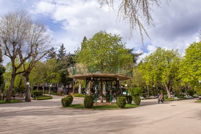 Glorieta de Martín de Tapia.- MARIO TEJEDOR