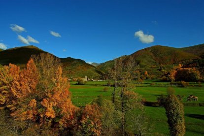 Pueblos a ras de cielo-