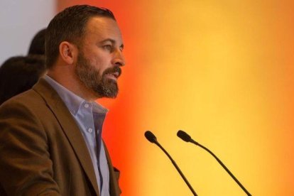 El presidente de Vox, Santiago Abascal, en una rueda de prensa en Sevilla, el pasado 3 de diciembre.-EUROPA PRESS