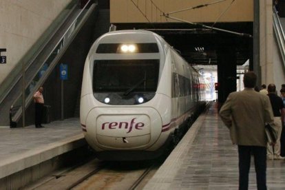 Se preveía la cancelación de 106 trenes de larga distancia-EL PERIÓDICO