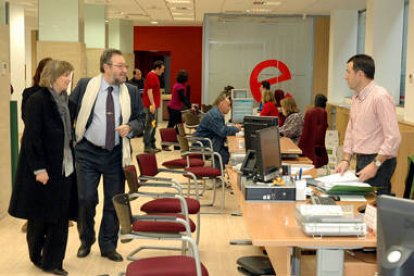 El delegado territorial de la Junta en Soria, Carlos de la Casa, en las nuevas instalaciones. / JUNTA DE CASTILLA Y LEÓN-