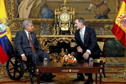 Lenín Moreno, presidente de Ecuador junto al rey Felipe VI de España.-AP