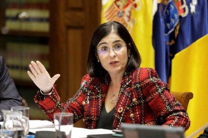 La ministra de Sanidad, Carolina Darias. HDS