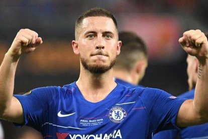 Eden Hazard celebra uno de los dos goles en la final de la Europa League en su último partido con el Chelsea.-OZAN KOSE (AFP)