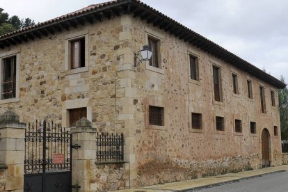 El edificio donde se ubicará el Centro Internacional de Derecho Ambiental. / Á.M.-