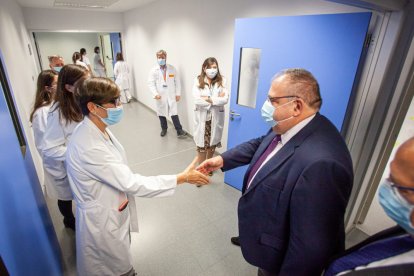 Visita del Consejero de Sanidad al Hospital Santa Bárbara. MARIO TEJEDOR (5)