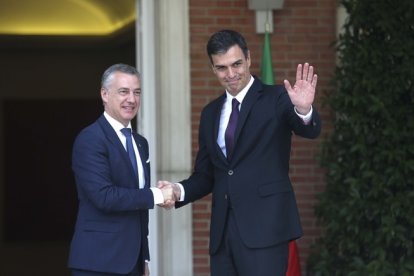 Reunión entre Pedro Sánchez e Iñigo Urkullu en La Moncloa.-DAVID CASTRO