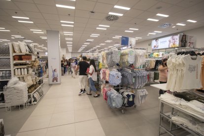 Apertura de Pepco en el Centro Comercial Camaretas de Golmayo, Soria. HDS