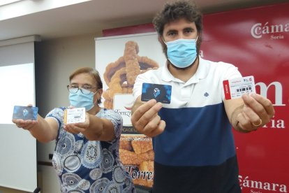 Marisa Romero y Manuel Sevillano en la presentación de la campaña de abonos del Río Duero. R.T.