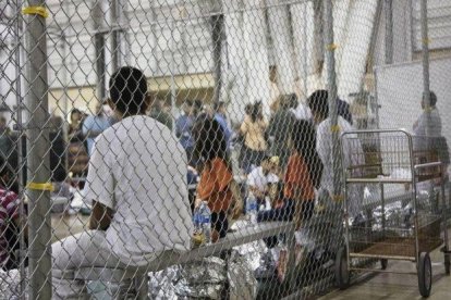 Centro de detención de migrantes den los Estadpos Unidos.-