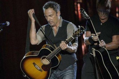 Bruce Springsteen, durante el concierto en honor de los veteranos de guerra en Washington.-Foto: AFP PHOTO / BRENDAN SMIALOWSKI