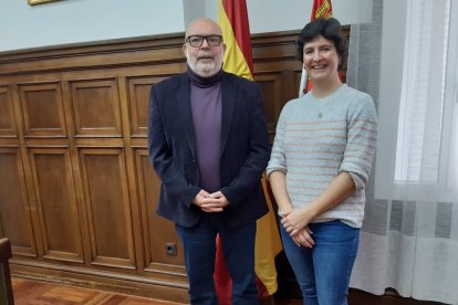 María Teresa Lerma junto al subdelegado Miguel Latorre.HDS